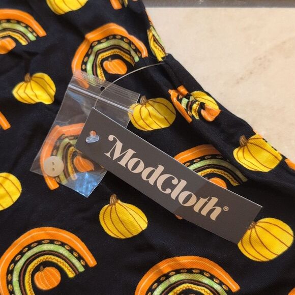 NWT ModCloth Winning Them Over Top Black Orange Pumpkin Halloween Size M - Picture 6 of 11